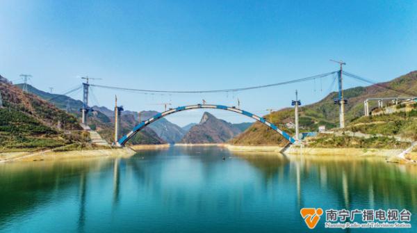 广西在建世界最大跨径拱桥最新进展→