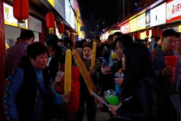 烟火再起！沈阳兴顺夜市开啦