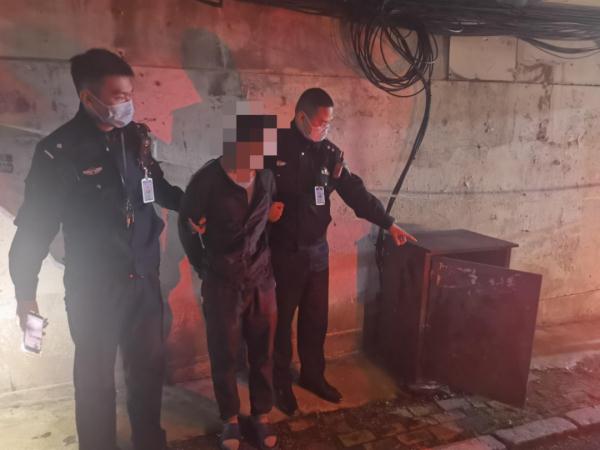 冰城警方破获特大盗窃通讯器材案