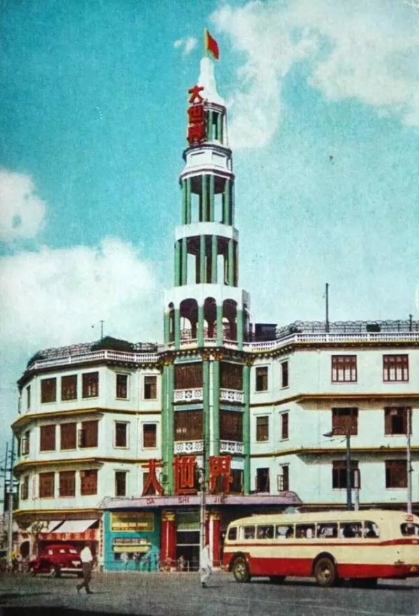 承载上海人太多回忆!知名地标取消门票,全新玩法→ 承载上海人太多回忆!知名地标取消门票,全新玩法→