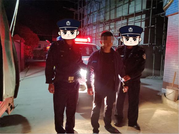 撞倒两人后逃逸?2小时抓获!!! 撞倒两人后逃逸?2小时抓获!!!