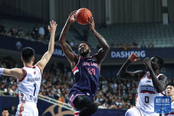 CBA常规赛：广州龙狮胜南京同曦宙光