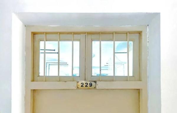 每月数百元，至少20年！又一大学宿舍设立助学金