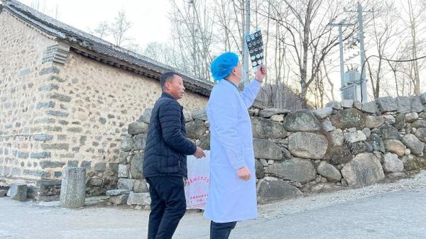 52年,他居然给别人花了40万,还不要…… 52年,他居然给别人花了40万,还不要……