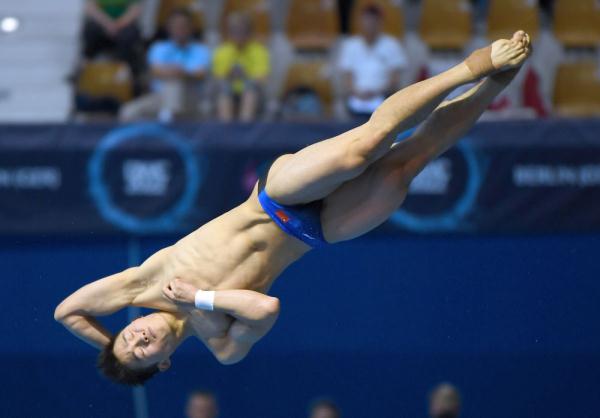 全国跳水冠军赛:陈芋汐10米台逆转制胜 王宗源3米板高分夺冠 全国跳水冠军赛:陈芋汐10米台逆转制胜 王宗源3米板高分夺冠