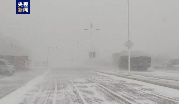 内蒙古呼伦贝尔出现降雪 气温大幅下降 内蒙古呼伦贝尔出现降雪 气温大幅下降