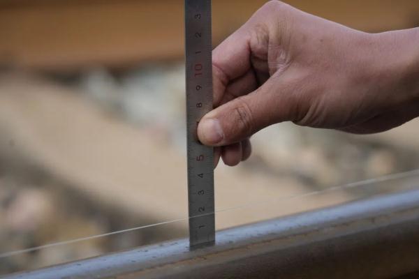 奇奇怪怪？！铁路职工上班需要镜子、摩丝、号角 、粉笔……