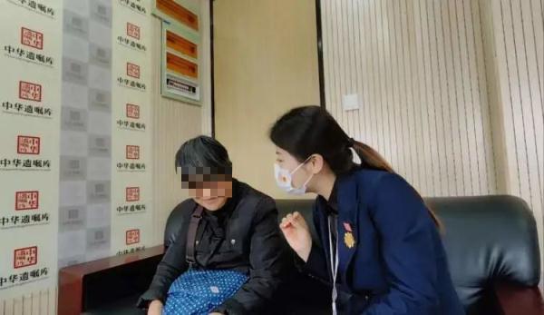 上海父母赶在子女结婚前立遗嘱！99.8%的老人都选了这个条款