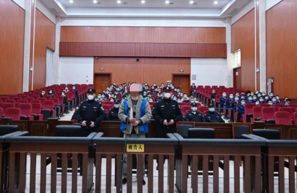 90后小伙担任银行出纳时因网赌挪用公款498万,获刑七年六个月 90后小伙担任银行出纳时因网赌挪用公款498万,获刑七年六个月