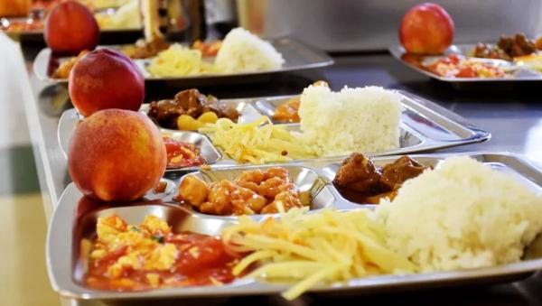 暖心！這些高?！巴低怠睘閷W(xué)生打飯錢，湖科大回應(yīng)：為更精準(zhǔn)扶困
