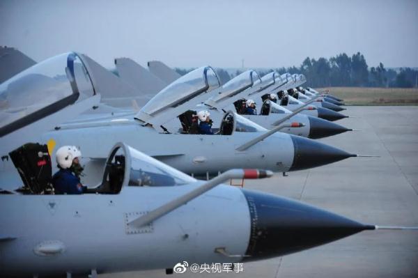 那一天后，他把自己的生日改为3月23日……
