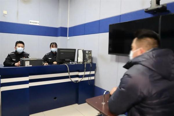 61人落网!赌博团伙“狡兔七窟”终难逃法网 61人落网!赌博团伙“狡兔七窟”终难逃法网