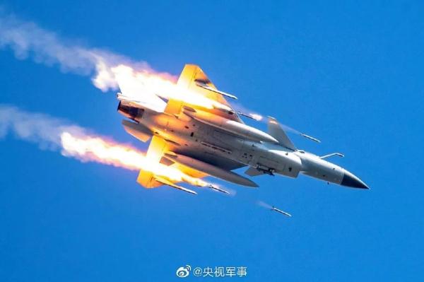 那一天后，他把自己的生日改为3月23日……