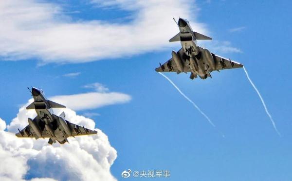 那一天后，他把自己的生日改为3月23日……