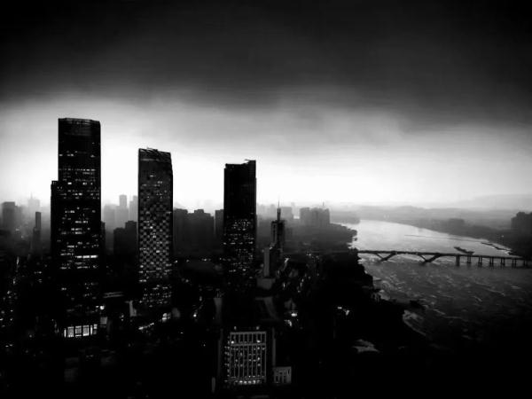 今天，福州破纪录！这群人奔向暴风骤雨……