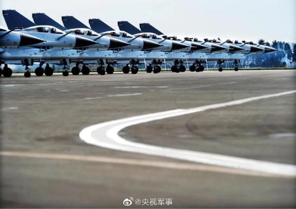 那一天后，他把自己的生日改为3月23日……