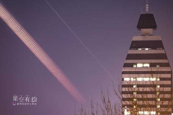 明日望夜空，月牙“食”金星！