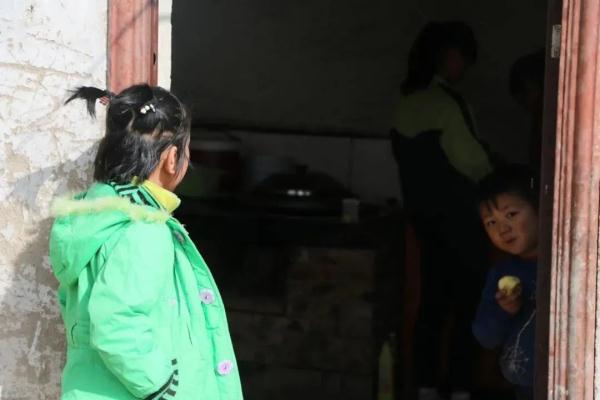 “写这封信的学姐应该已经36岁了吧”