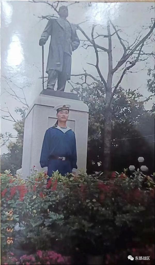 双胞胎兄弟,双双入伍! 双胞胎兄弟,双双入伍!