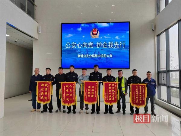 母子“蚂蚁搬家”盗走20余吨建筑材料当废铁卖?民警蹲守瓮中捉鳖 母子“蚂蚁搬家”盗走20余吨建筑材料当废铁卖?民警蹲守瓮中捉鳖