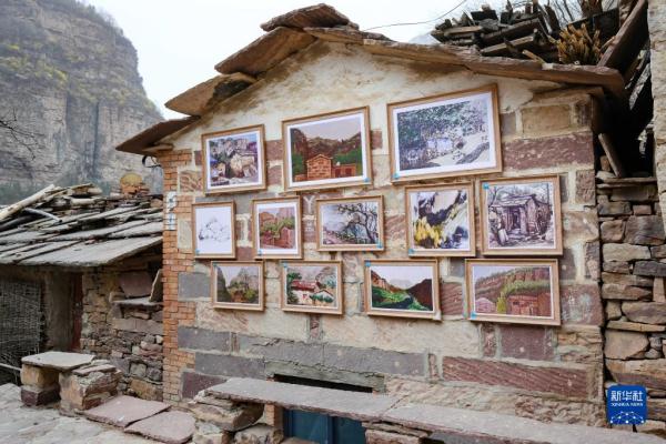 河南林州:“画家村”描绘乡村振兴新画卷 河南林州:“画家村”描绘乡村振兴新画卷