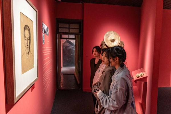 “为人民造像”—徐悲鸿笔下的劳动人民主题展在重庆启幕