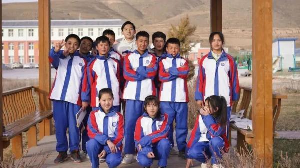 “写这封信的学姐应该已经36岁了吧”