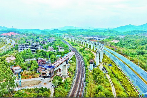国内首条磁浮旅游专线准备发车