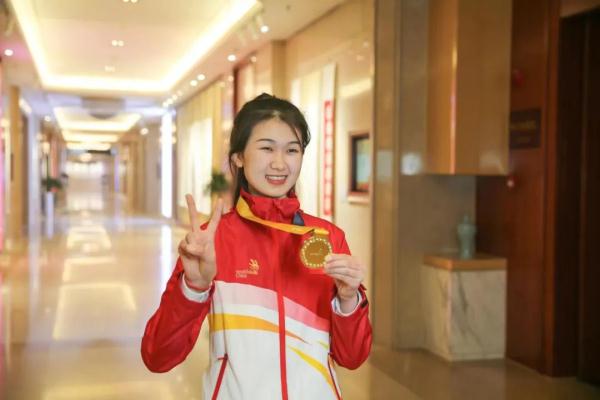 打工妹问鼎世界冠军！完成我国该项目金牌“零”的突破