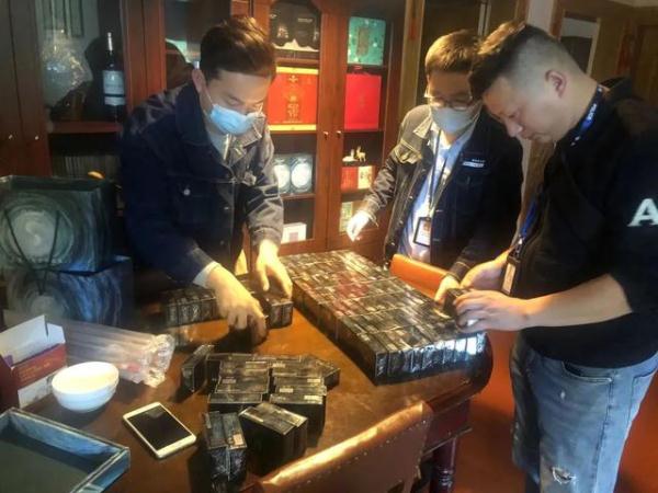 小伙心动下单购买“补肾”糖果，吃了几天时常感到头晕