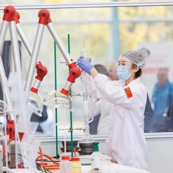 打工妹问鼎世界冠军！完成我国该项目金牌“零”的突破