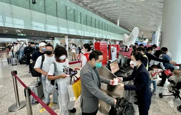 两岸直航复航!深圳⇋台湾今日深圳首飞 两岸直航复航!深圳⇋台湾今日深圳首飞