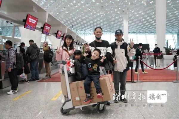 两岸直航复航!深圳⇋台湾今日深圳首飞 两岸直航复航!深圳⇋台湾今日深圳首飞