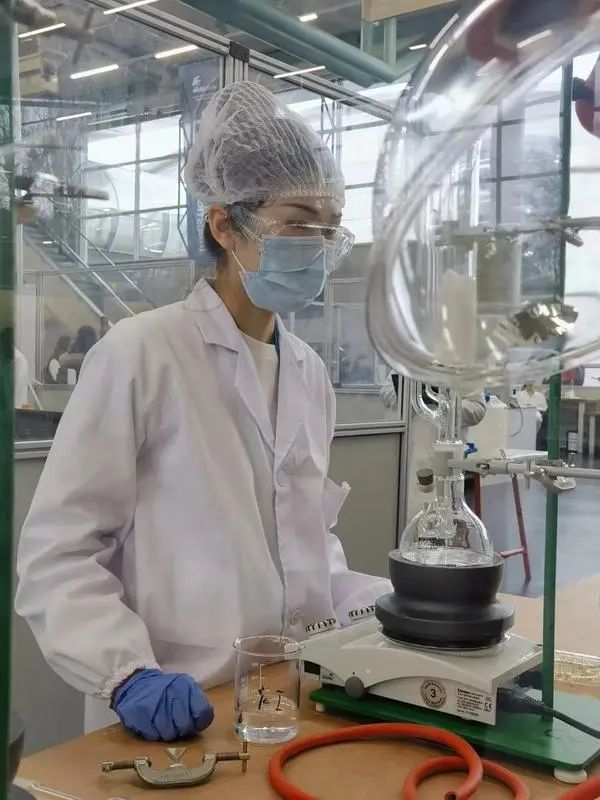 打工妹问鼎世界冠军！完成我国该项目金牌“零”的突破