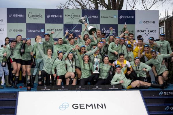 牛津剑桥赛艇对抗赛：剑桥男、女队获胜