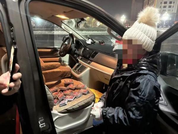 “小卡片”套路深！大庆市公安局东湖分局成功捣毁一诈骗团伙，抓获10人！