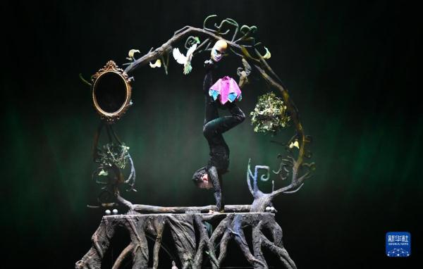 杂技魔术精品节目亮相济南