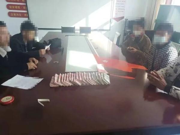 让“闺蜜”冒充母亲商议“婚事”,女子索要“彩礼”等钱款18万元 让“闺蜜”冒充母亲商议“婚事”,女子索要“彩礼”等钱款18万元