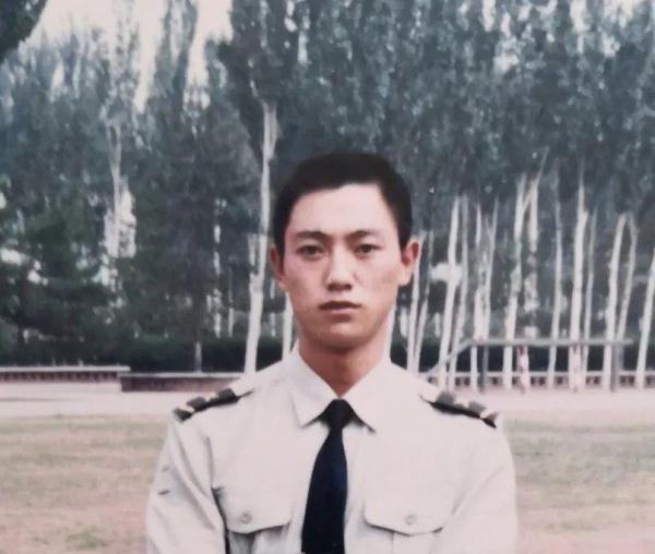 历时十八年，他和“泼猴”交上了朋友！