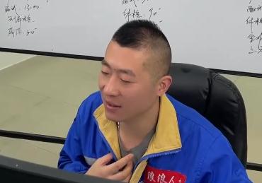 从电镀工人转型网络主播，江苏小伙免费为数千人找到工作