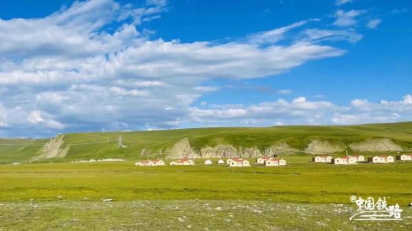 环沙漠旅游专列来了! 环沙漠旅游专列来了!