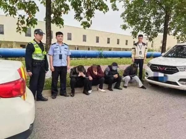 假尼姑看相卖“平安符”?警方打掉一个诈骗犯罪团伙 假尼姑看相卖“平安符”?警方打掉一个诈骗犯罪团伙