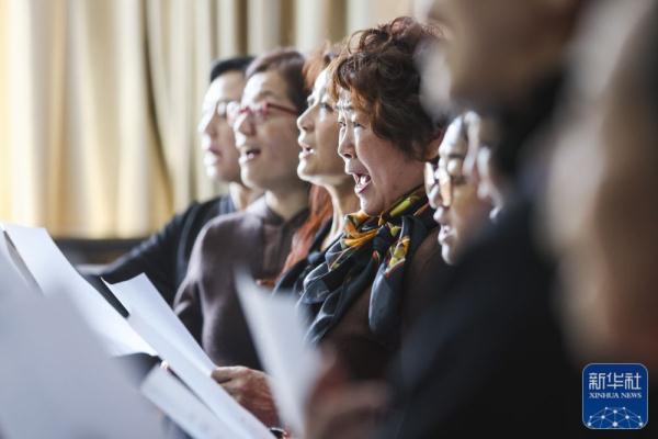 新疆：“银龄学堂”让老人老有所学