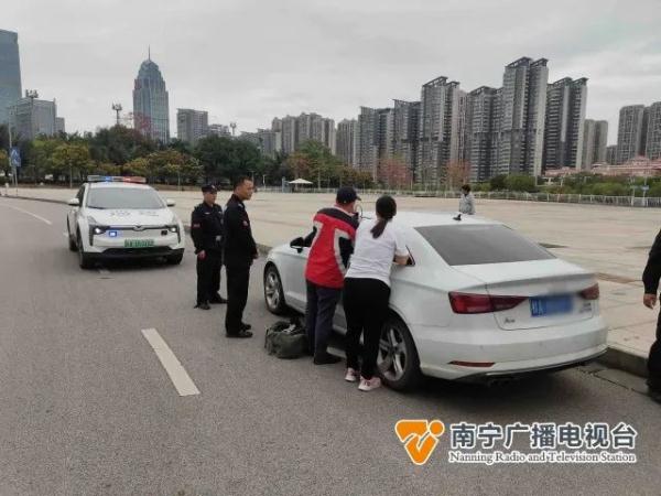 警惕！南宁2岁幼童被锁车内，这些事项家长请注意