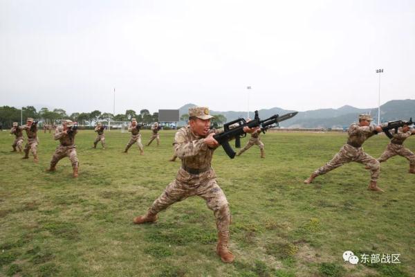 这支导弹快艇部队，荣立集体三等功！