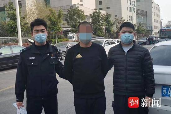 行拘！男子高价倒卖演唱会门票被抓现行