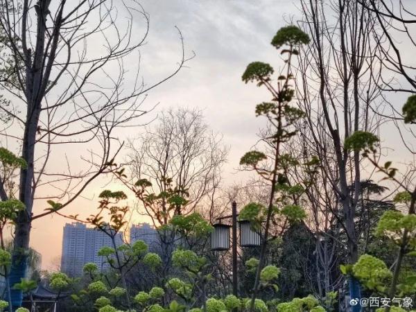 暴雨来袭!刚刚,陕西发布重要天气报告,局地大雪,西安...... 暴雨来袭!刚刚,陕西发布重要天气报告,局地大雪,西安......