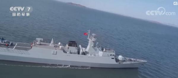 南海海域 登陆舰编队多课目实战化训练