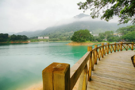 因雨雾影响，流溪河国家森林公园五指山景区临时闭园三天