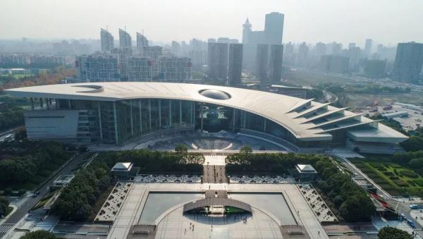 暂别了！上海今天有人请假来看TA，还有惊喜！在《欢乐颂》《大灌篮》里都亮相过→